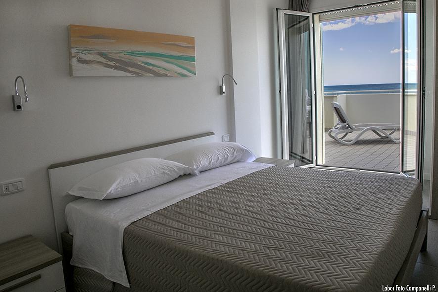 Residence Acquasuite Martinsicuro Bagian luar foto