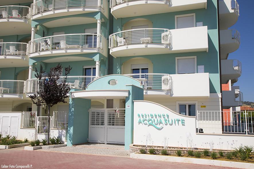 Residence Acquasuite Martinsicuro Bagian luar foto