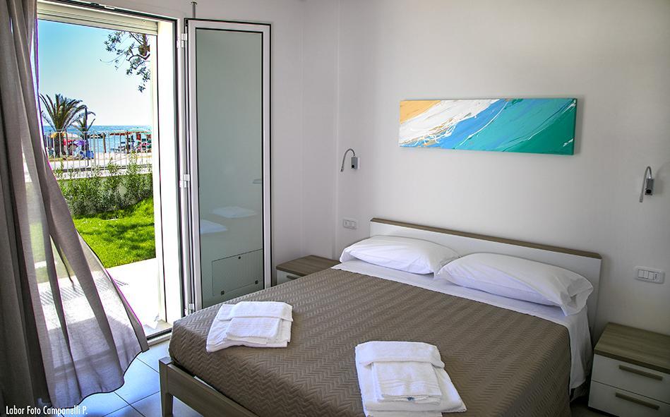 Residence Acquasuite Martinsicuro Bagian luar foto